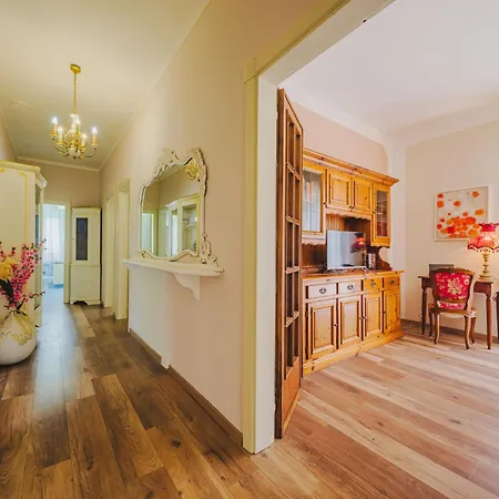 Gerry House-2 By Interhome * Camaiore